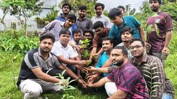 বিএনপির প্রতিষ্ঠাবার্ষিকীতে বাকৃবি ছাত্রদলের বৃক্ষরোপণ