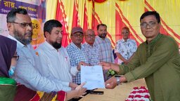 অবসরের দিনেই পিআরএল পত্র পেলেন নীলফামারীর শিক্ষক ইন্দু ভূষণ