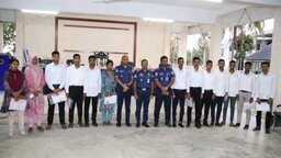 ঝালকাঠিতে স্বচ্ছ প্রক্রিয়ায় পুলিশে নিয়োগ পেল ১৩ তরুণ-তরুণী