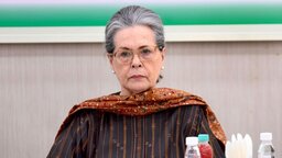 ইসরায়েলি আগ্রাসনের বিরুদ্ধে মোদি সরকারের নীরবতার কঠোর সমালোচনা সোনিয়া গান্ধীর