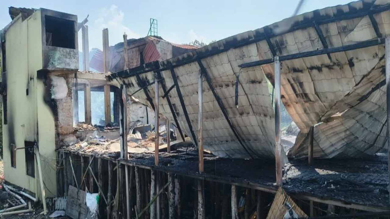ইনানীতে রিসোর্টে আগুনে নিহতের সংখ্যা বেড়ে ১০