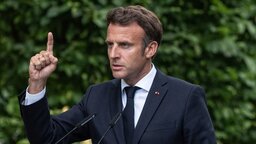 মহাকাশ হবে আগামীর যুদ্ধক্ষেত্র : ম্যাক্রোঁ