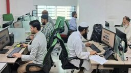 সাত দিনের ছুটি শেষে সোমবার খুলছে অফিস-আদালত ও ব্যাংক