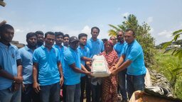 কলাপাড়ায় কালবৈশাখীতে ক্ষতিগ্রস্তদের পাশে ‘পাশে দাঁড়াই’ স্বেচ্ছাসেবী সংগঠন