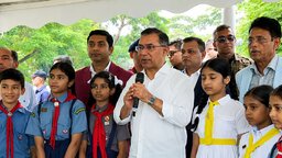 শিক্ষার্থীদের প্রতিবছর একটি করে গাছ লাগানোর আহ্বান প্রধানমন্ত্রীর