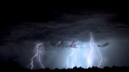 দেশের আট অঞ্চলে ঝড়ের সম্ভাবনা