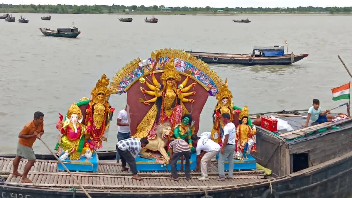 ভারতে দুর্গা বিসর্জন দিতে গিয়ে ১৩ জনের মৃত্যু