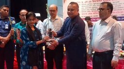 বইকে নিজের পরম বন্ধু বানিয়ে নাও— কৃতী শিক্ষার্থীদের সংবর্ধনায় জিয়াউদ্দিন হায়দার