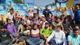 সাতক্ষীরা- ২ আসনে আব্দুল আলিমের মনোনয়নের দাবিতে বিক্ষোভ মিছিল ও সড়ক অবরোধ