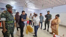 নড়াইলে অতিরিক্ত দামে সয়াবিন তেল বিক্রি, কারখানাকে ৫০ হাজার টাকা জরিমানা