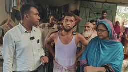 বগুড়ার শেরপুরে অস্বাস্থ্যকর পরিবেশে খাবার তৈরি, ২ বেকারিকে জরিমানা
