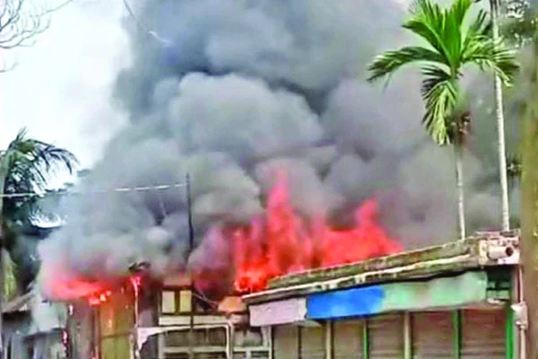 কুমিল্লায় মহানবীকে নিয়ে কটূক্তি করায় মাজারে অগ্নিসংযোগ