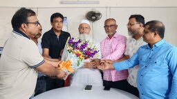 গোপালগঞ্জ রিপোর্টার্স ফোরামের পক্ষ থেকে জেলা পরিষদের প্রশাসককে সংবর্ধনা