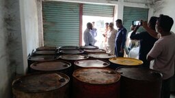 মুকসুদপুরে জ্বালানি তেল মজুদ করায় ব্যবসায়ীকে জরিমানা