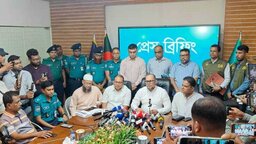 বাদশাকে কোপানোর ভিডিও ডিলিট না করায় সাংবাদিক তুহিনকে কুপিয়ে হত্যা