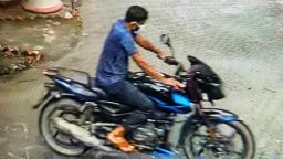 রাজারহাট উপজেলা পরিসংখ্যান কার্যালয়ের সামনে থেকে তদন্ত কর্মকর্তার বাইক চুরি