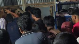 ফরিদপুরে বিএনপি নেতা পরিচয়ে ব্যবসায় প্রভাব, গণপিটুনি খেয়ে এলাবাসীর নামে চাঁদাবাজি মামলা