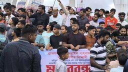 সরাইলে ময়না হত্যার বিচার দাবিতে ছাত্র-জনতার মানববন্ধন