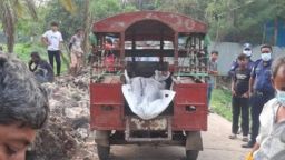 নোয়াখালীতে খালে বস্তাবন্দী গলাকাটা লাশ উদ্ধার, এলাকায় চাঞ্চল্য