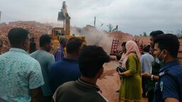 নোয়াখালীতে দুই ইটভাটাকে ৪ লাখ টাকা জরিমানা