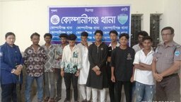 নোয়াখালীতে কিশোর গ্যাংবিরোধী অভিযানে আটক ৪৫