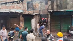 টঙ্গীতে কেমিক্যাল গুদামে ভয়াবহ বিস্ফোরণ, দগ্ধ ৪ ফায়ার ফাইটার