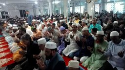 সোনাগাজীতে খালেদা জিয়ার সুস্থতা ও ওসমান হাদির রুহের মাগফিরাত কামনায় দোয়া