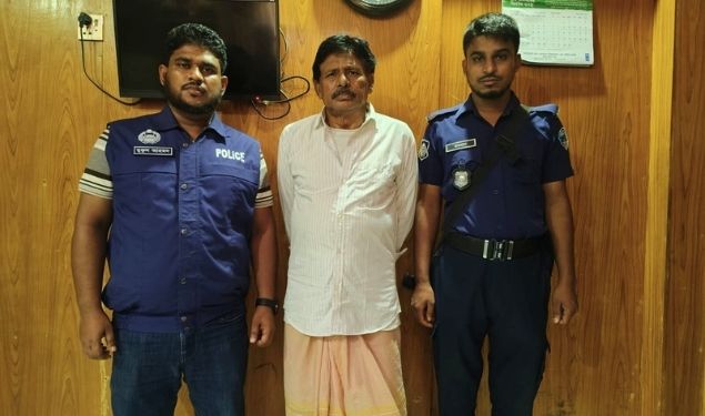 ককটেলসহ শ্বশুর বাড়ি থেকে সন্ধীপ উপজেলা আ.লী সভাপতি গ্রেপ্তার