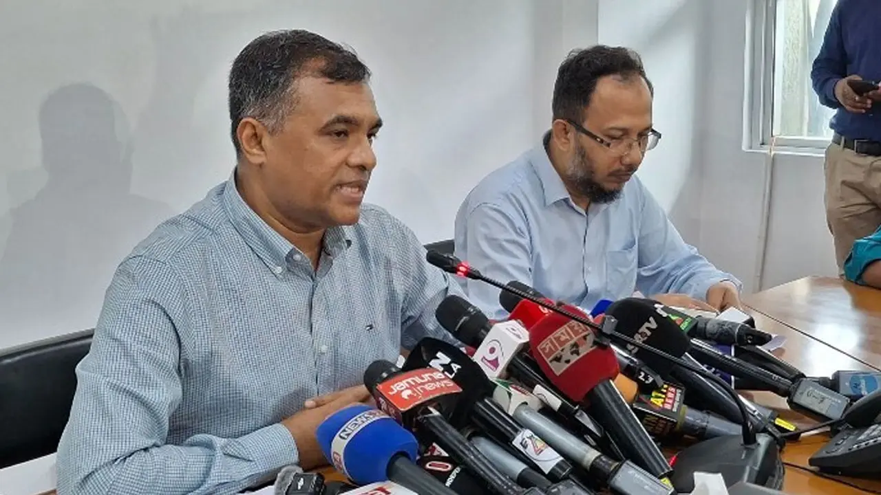 সারাদেশে জ্বালানি তেলের মজুত রয়েছে ১ লাখ ৯৩ হাজার টন