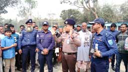নীলফামারীতে ভোটারদের আস্থা ফেরাতে ডিআইজির গণসংযোগ