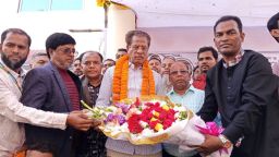 বাকেরগঞ্জে সাধারণ মানুষ ও নেতা কর্মীদের ফুলেল শুভেচ্ছায় সিক্ত নব নির্বাচিত সাংসদ আবুল হোসেন খান