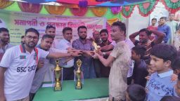 নড়াইল দলজিৎপুর সমাজ কল্যাণ পরিষদের ফুটবল টুর্নামেন্টের ,পুরস্কার বিতরণ