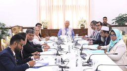 গভীর সমুদ্রে প্লাস্টিক ও জেলিফিশের অস্বাভাবিক বৃদ্ধি নিয়ে প্রধান উপদেষ্টার উদ্বেগ