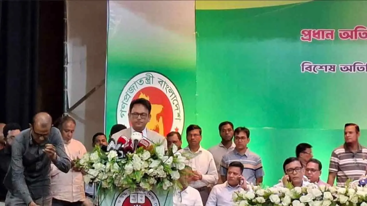 নকল পেলে প্রতিষ্ঠান প্রধানকে আইনের আওতায় আনা হবে : শিক্ষামন্ত্রী