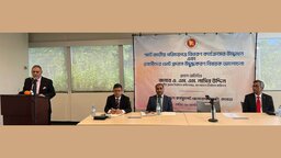 প্রবাসীরা পোস্টাল ব্যালটে ভোট দিতে পারবে : সিইসি