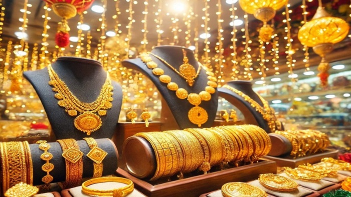 কমানোর ১২ ঘণ্টার মধ্যেই বেড়ে ২ লাখ ৫৫ হাজার ছাড়াল সোনার দাম