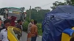 নোয়াখালীতে বাস-পিকআপের সংঘর্ষে ব্যবসায়ী নিহত