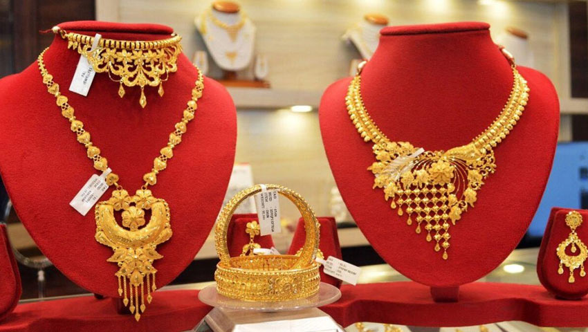 স্বর্ণের দাম ভরিতে কমলো ২২১৬ টাকা