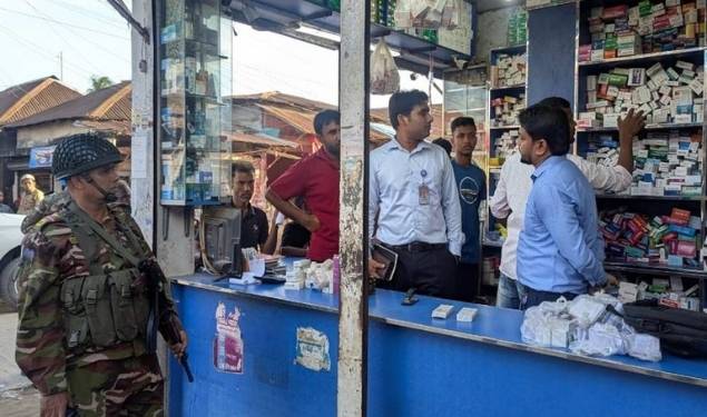 ঠাকুরগাঁওয়ে সেনা অভিযানে ৬ ফার্মেসির বিরুদ্ধে মামলা