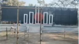 নীলফামারীতে মহান শহীদ দিবসের প্রস্তুতি, শহীদ মিনারে চলছে পরিষ্কার-পরিচ্ছন্নতা