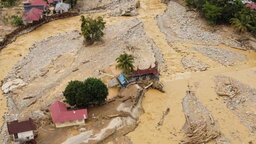 ভয়াবহ ঝড়ের কবলে এশিয়ার চার দেশ, মৃত ৯ শতাধিক