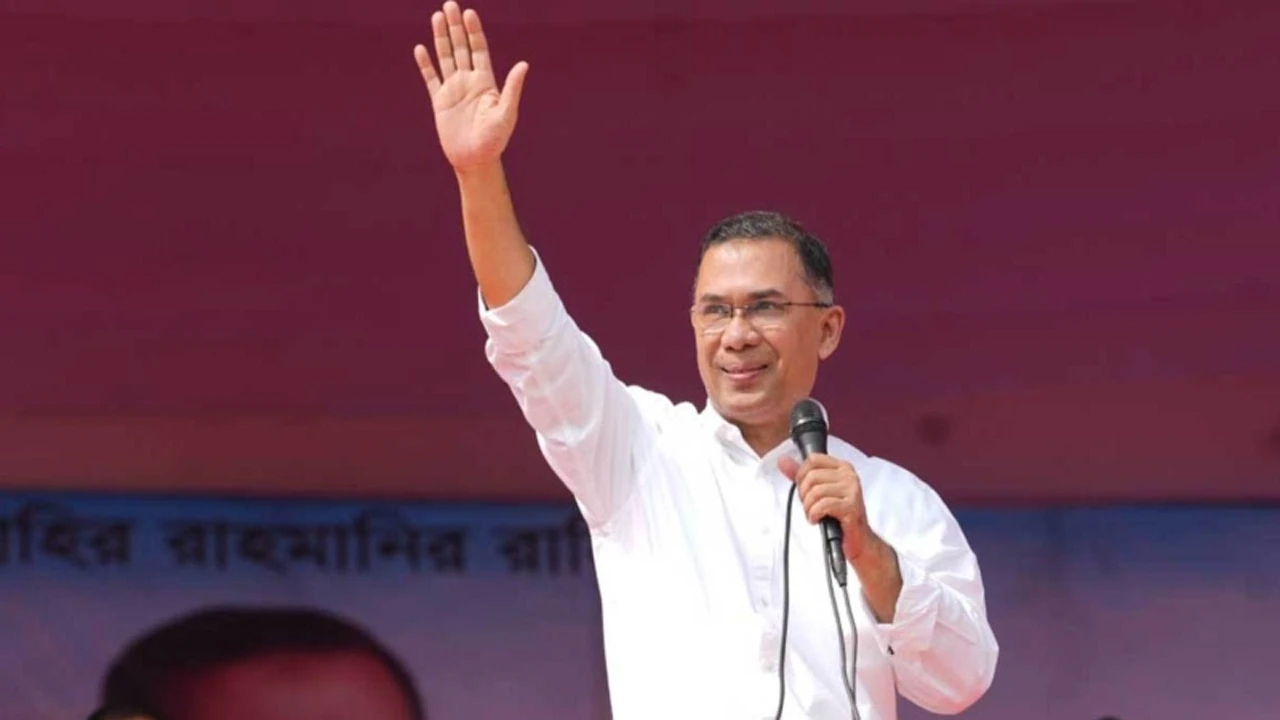 খুলনার দাকোপে পৌঁছেছেন প্রধানমন্ত্রী তারেক রহমান