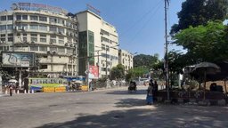 ঢাকার রাস্তা ফাঁকা, জনমনে আতঙ্ক