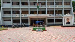 দুপুরে আটক ,গভীর  রাতে সাজা মোবাইল কোর্টের প্রক্রিয়া নিয়ে প্রশ্ন?