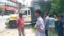 নড়াইলে সড়ক দুর্ঘটনায় নিহত ১, আহত ৪
