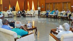 প্রধানমন্ত্রীর মেয়াদ নিয়ে রাজনৈতিক দলগুলোর ভিন্নমত