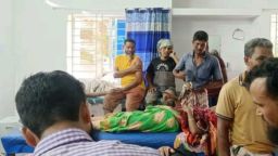 গোমস্তাপুরে বিএনপির দুই পক্ষের সংঘর্ষে আহত ৩০, আটক ৭