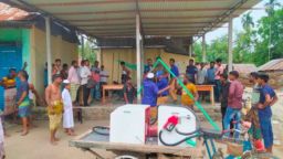 ভূরুঙ্গামারীতে অবৈধ পেট্রোল পাম্পে প্রশাসনের অভিযান, জরিমানা ও যন্ত্র জব্দ