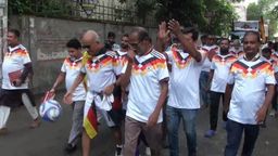 গোপালগঞ্জে জার্মানীর ভক্ত-সমর্থকদের বর্ণাঢ্য শোভাযাত্রা