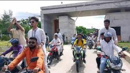 গোবিপ্রবিতে বহিরাগতদের শোডাউনে উত্তাল শিক্ষাঙ্গন, শিক্ষার্থীদের বিক্ষোভ-প্রতিবাদ!